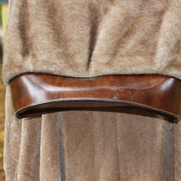 Vintage Faux Fur and Leather Large Handbag and/or Tote - Picture 4 of 13